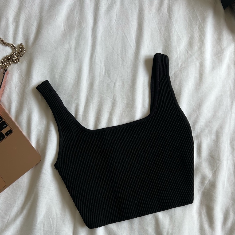 Babaton Sculpt Knit Tank